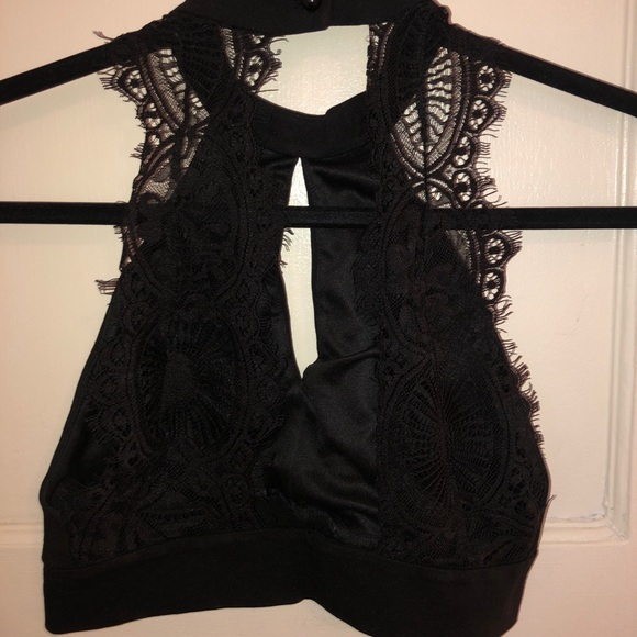 Black Small Lace Back Crop Top - Picture 2 of 6